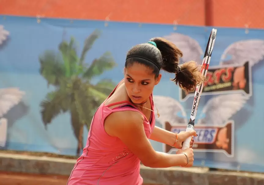 Шиникова отвя сръбкиня за час игра - Спорт