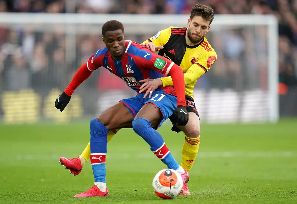 Заха: Всеки ден получавам расистки съобщения - Англия