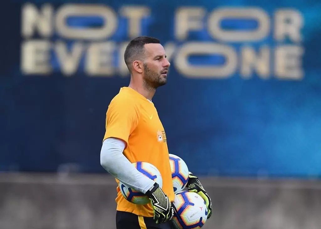 Интер подновява договорите на двама основни играчи - Италия