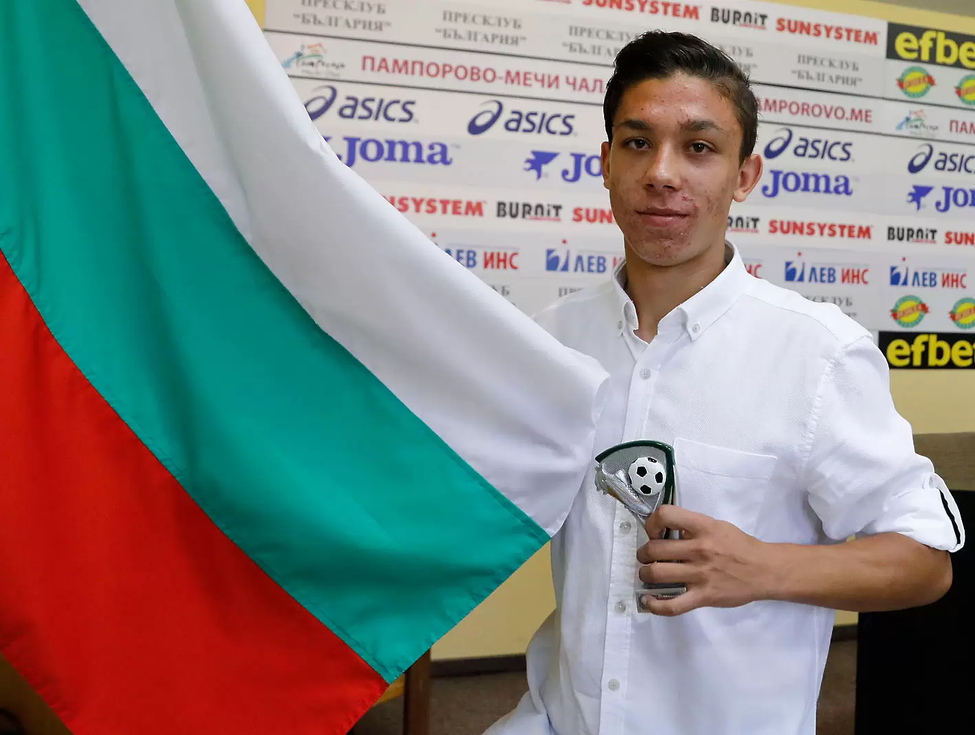 Филип Кръстев: Искали са ме от Левски и ЦСКА, но аз не исках да напусна Славия - БГ футбол