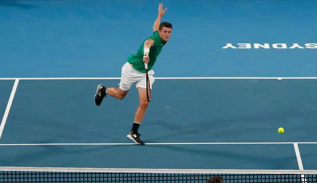 Лазаров с четвърта поредна победа без загубен сет в Белград - Тенис