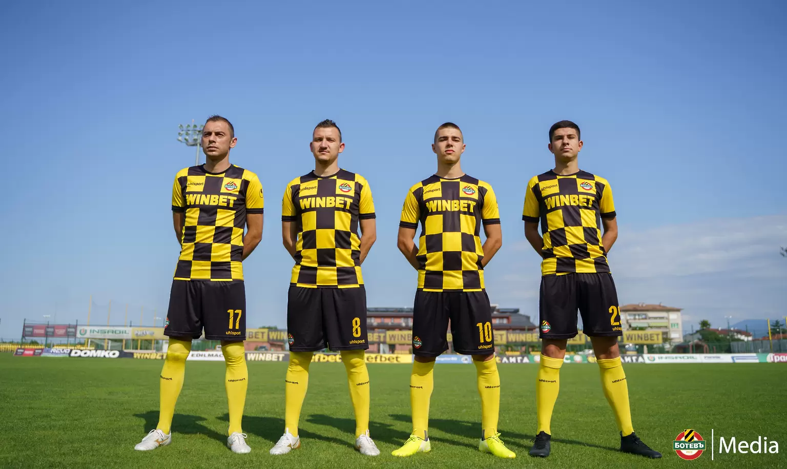 Ботев Пд почва в неделя, ще е на лагер в клубната база - Ботев Пловдив