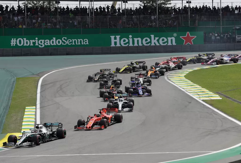 Серхио Перес най-бърз в първата тренировка за Гран при на Щирия - Формула 1