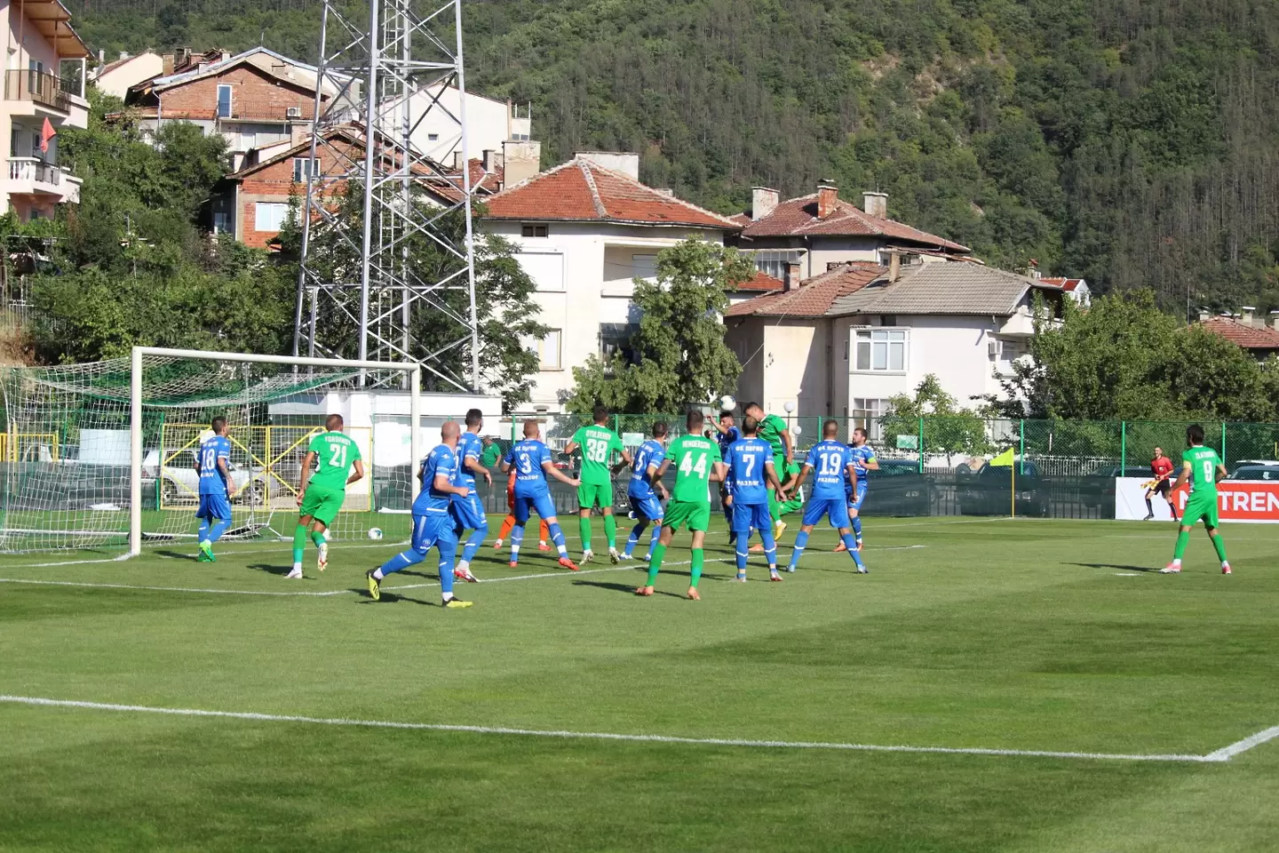 Пирин Благоевград победи съименника си от Разлог в контрола - Втора лига