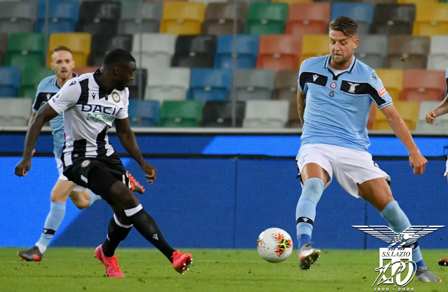 Лацио отново сгреши и сдаде второто място - Италия