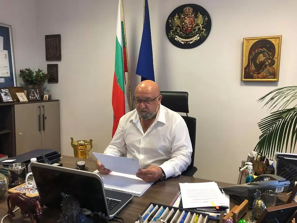 Красен Кралев: Ще има мачове с публика, само ако клубовете гарантират спазването на правилата - БГ футбол