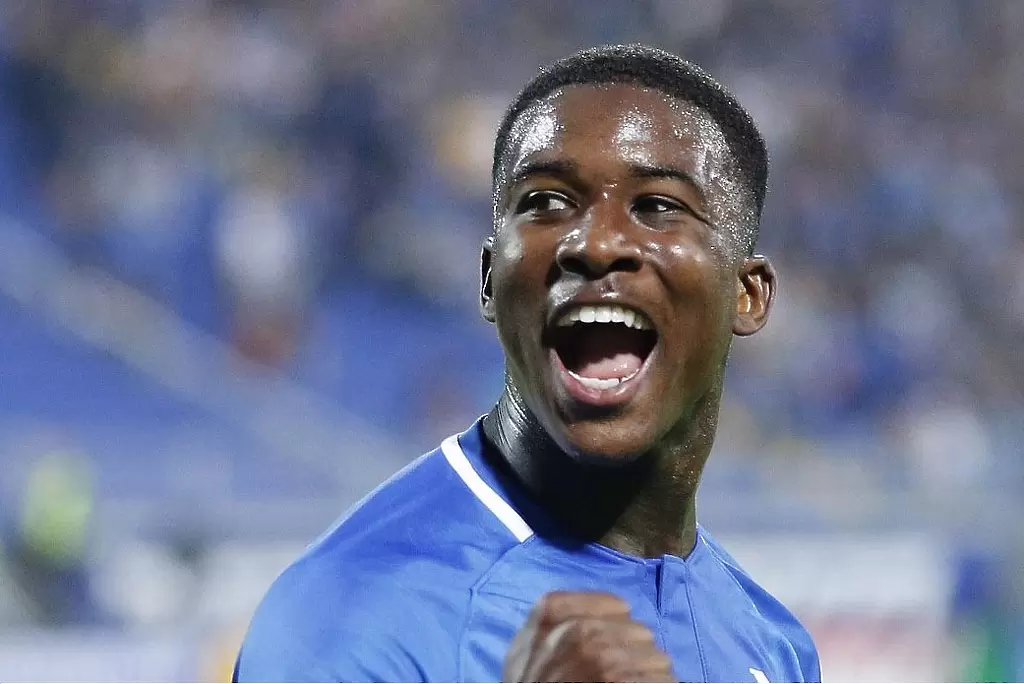 Ференцварош не е искал Робърта  - Левски