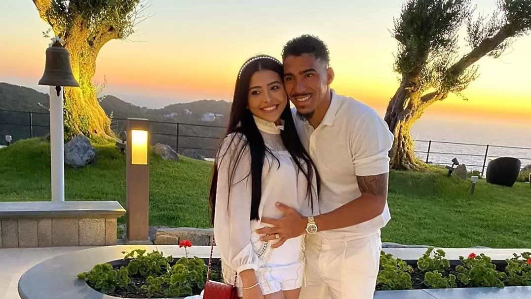 Евертън се заплю халф на Наполи - Англия