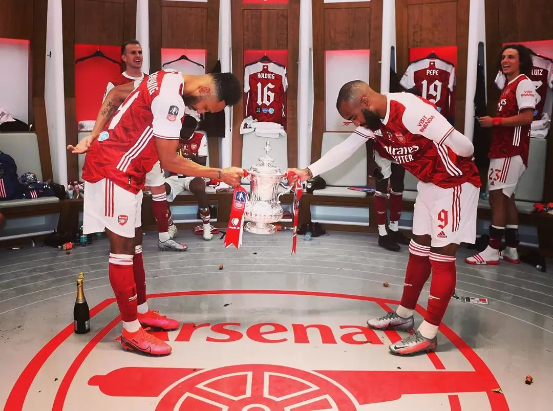 https://www.instagram.com/arsenal/