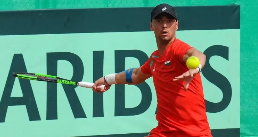 Кузманов прегази босненец за час игра - Тенис