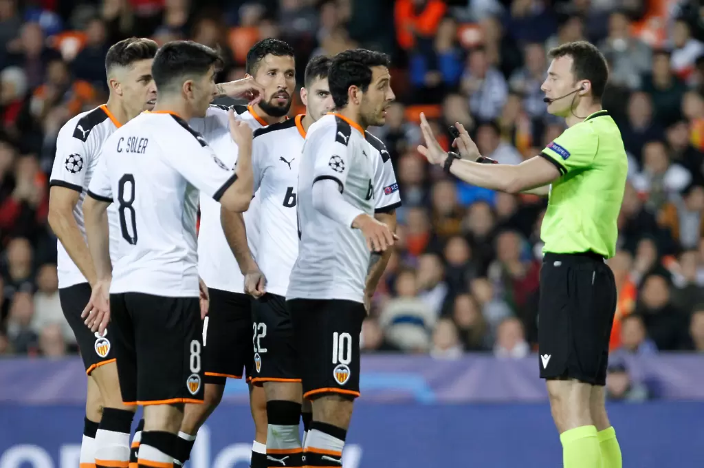 Валенсия продава осем от основните си играчи - Испания