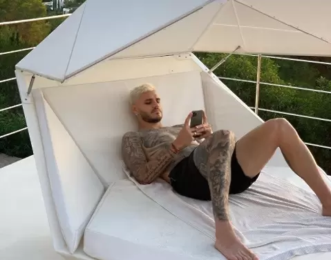 Instagram/mauroicardi