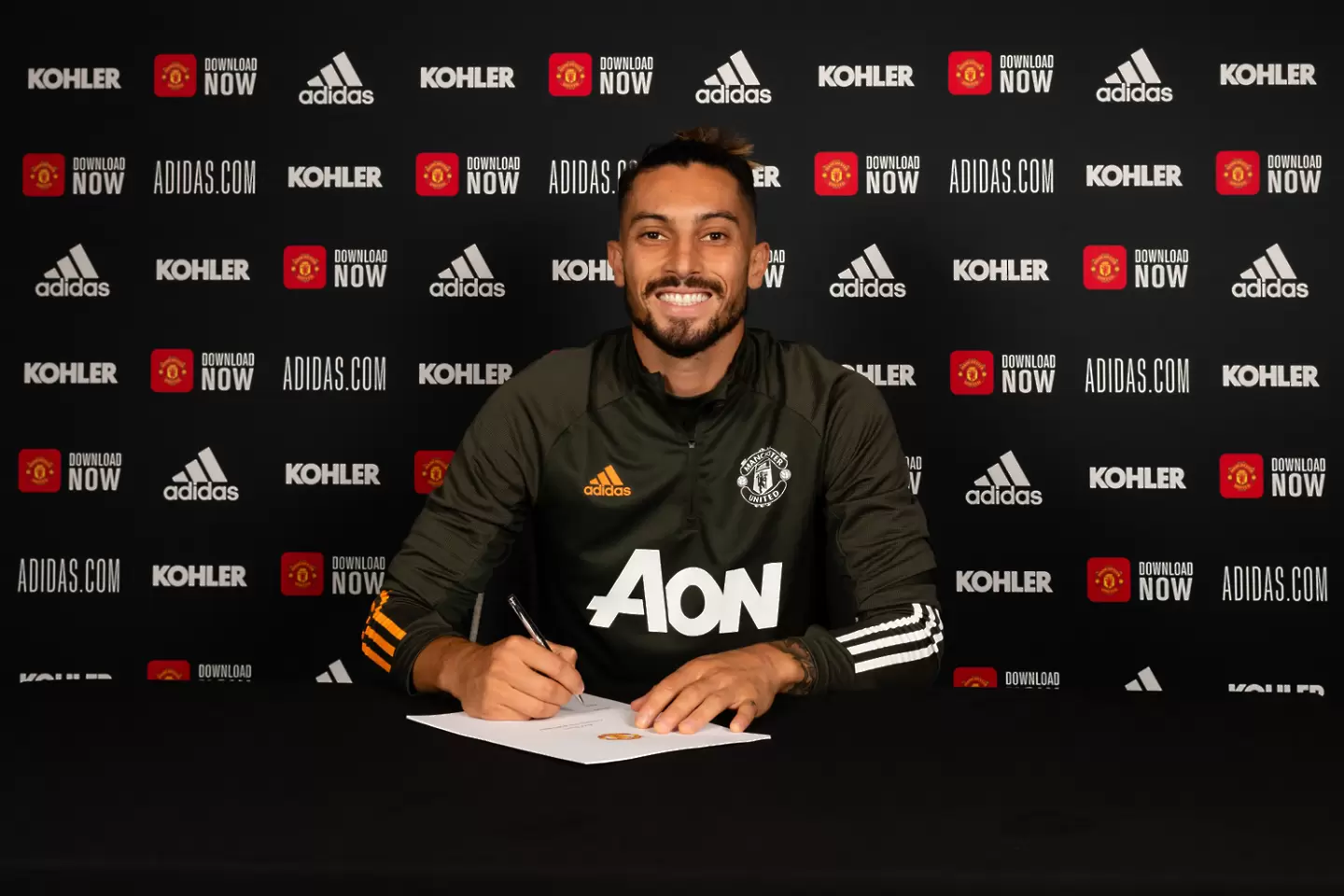 twitter.com/manutd
