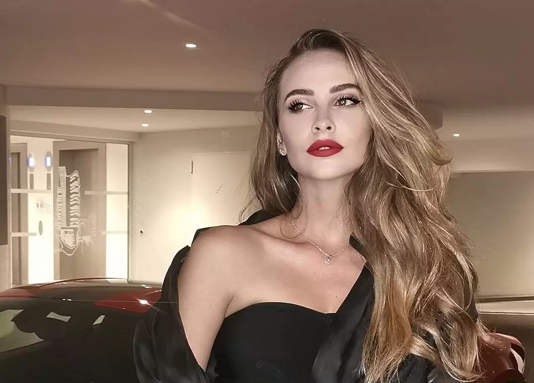 https://www.instagram.com/lola_queen/