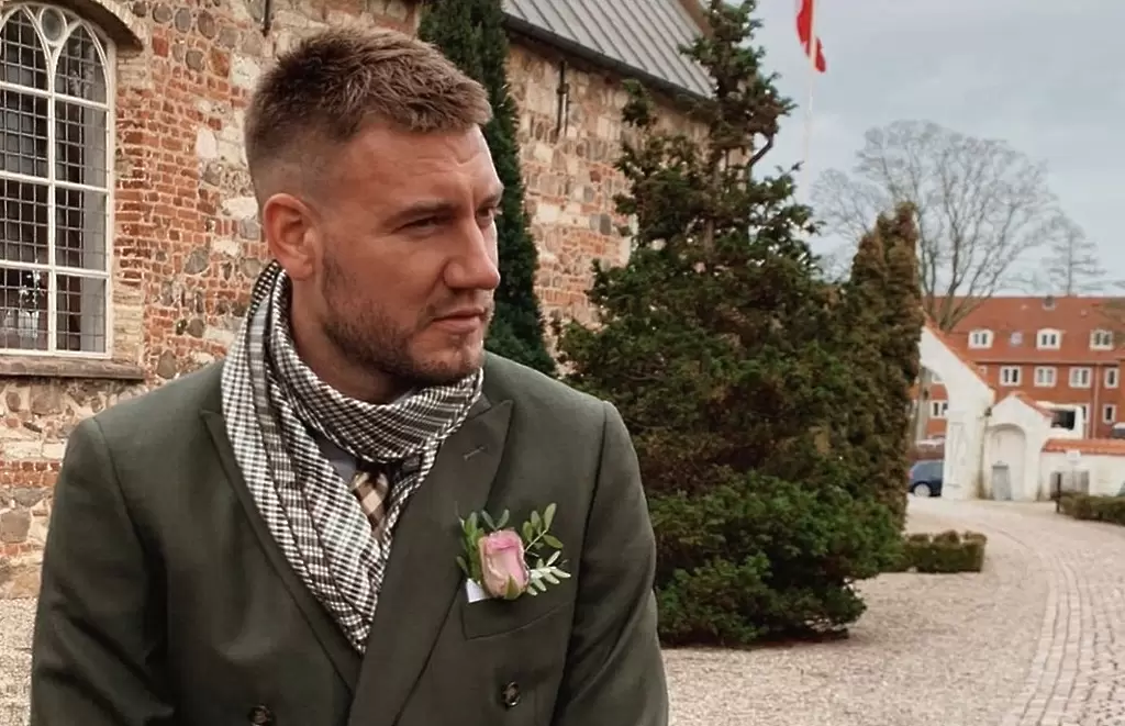 Никлас Бендтнер: Играчите на Юве пушеха в тоалетните - Италия