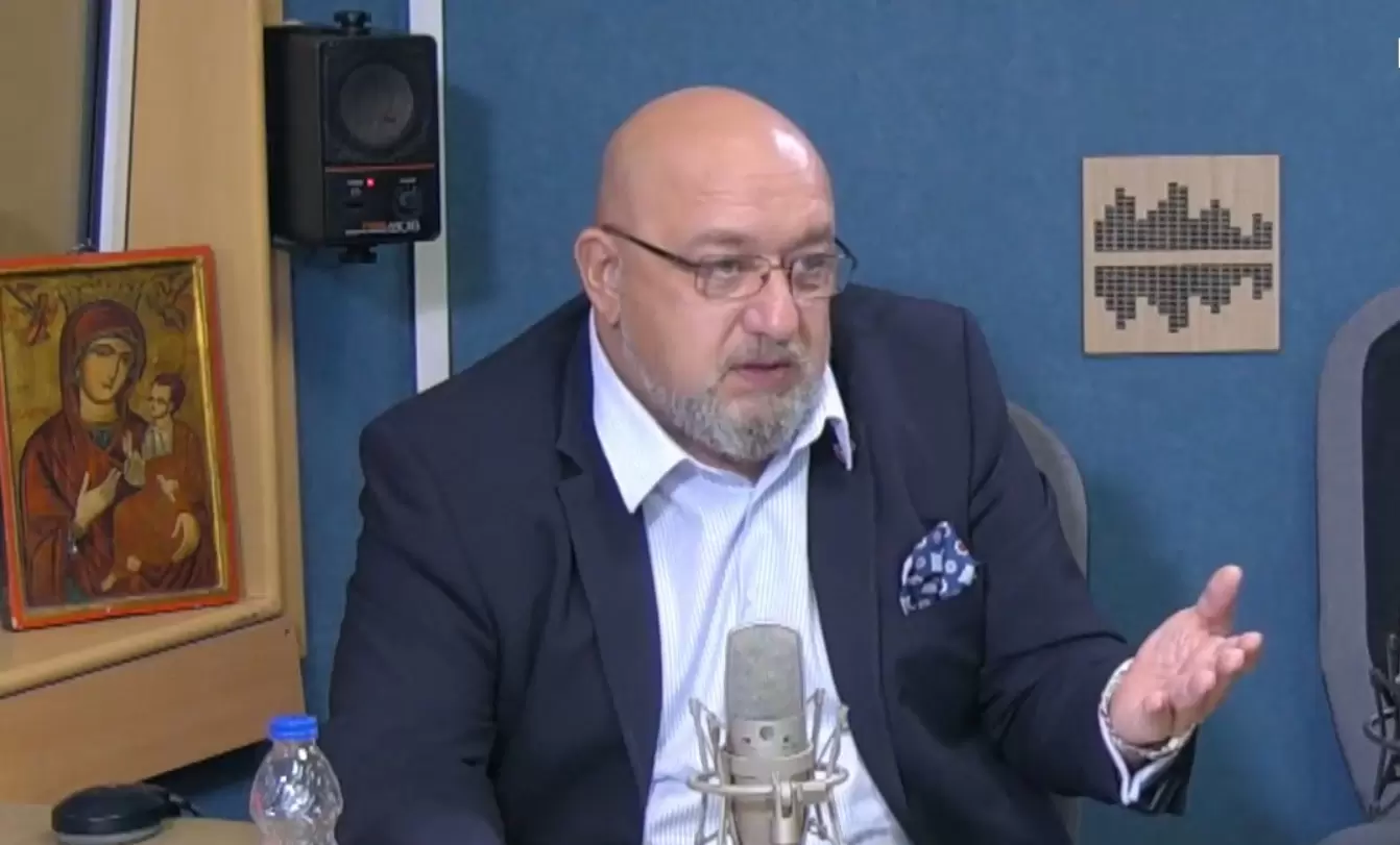 Кралев: Всички футболни фенове да са спокойни, тестовете на заболелите състезатели се проверяват - БГ футбол