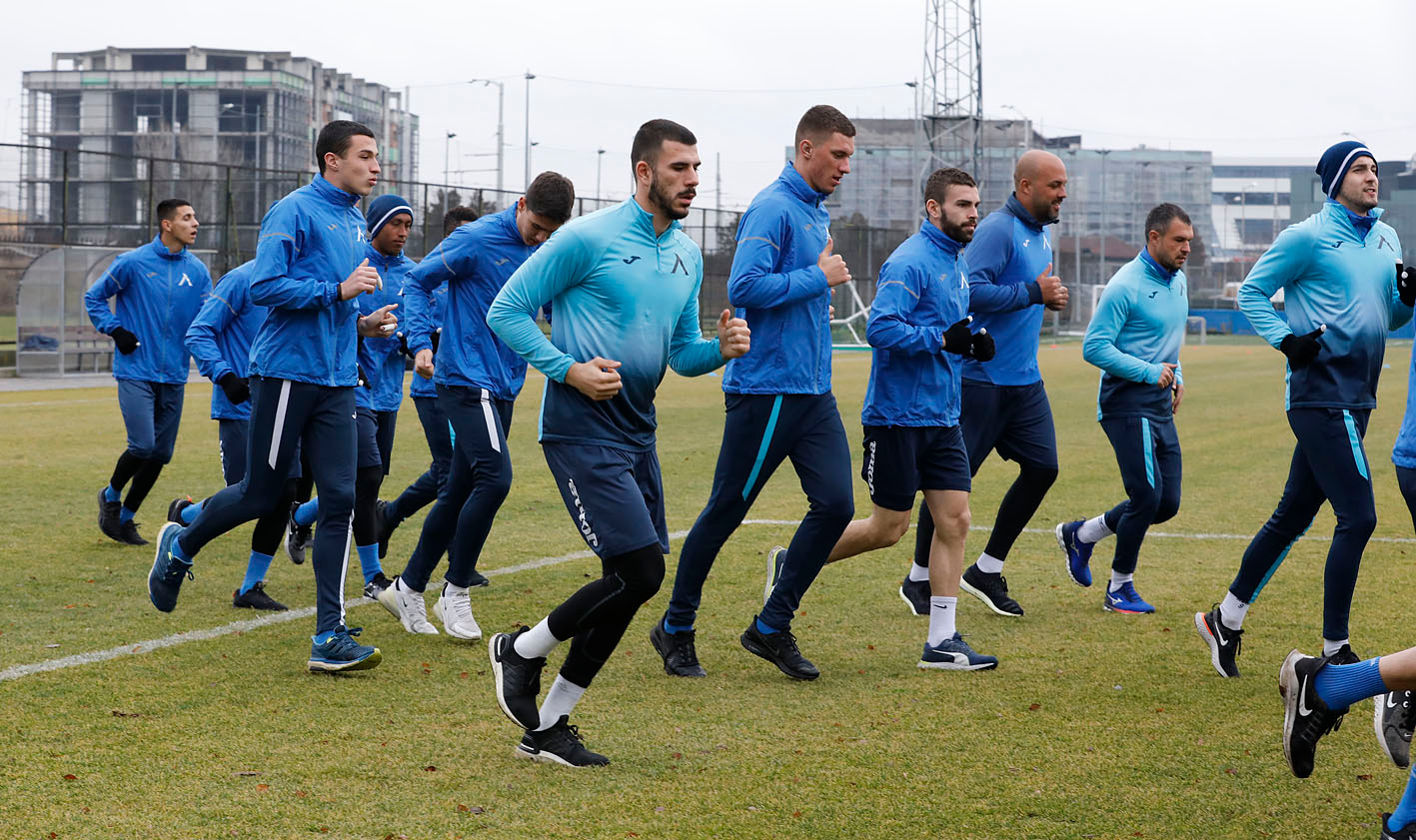 Левски започна без Славиша и с петима вратари (ВИДЕО)