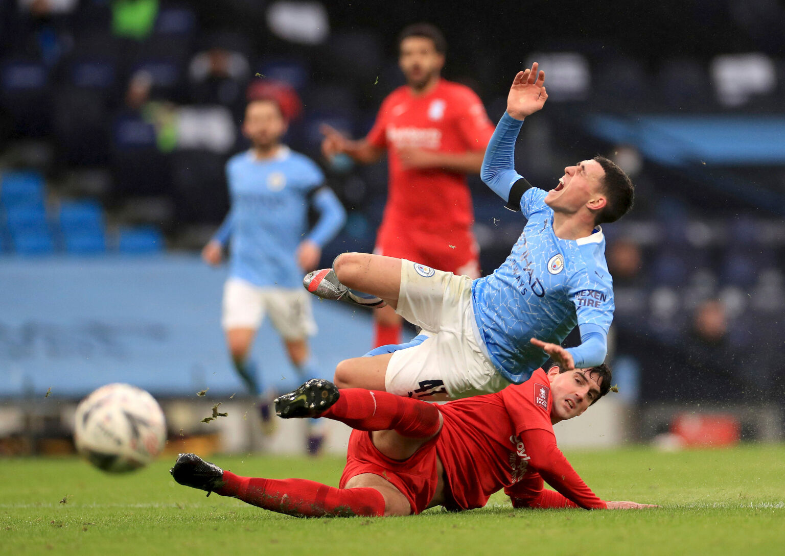 Манчестър Сити разби Бирмингам за половин час