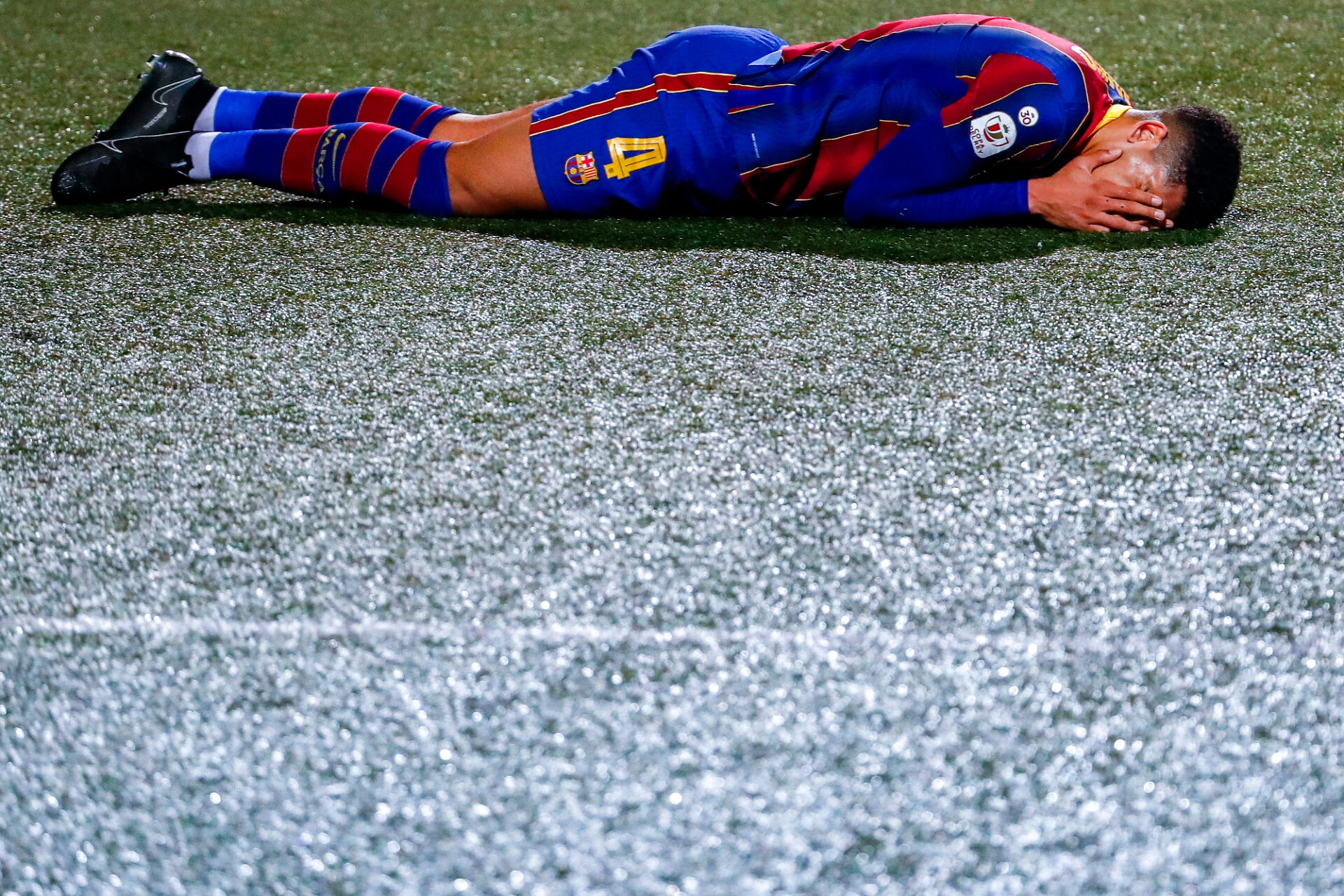 Барселона разочарова, но се класира за 1/8-финалите на Купата на Краля