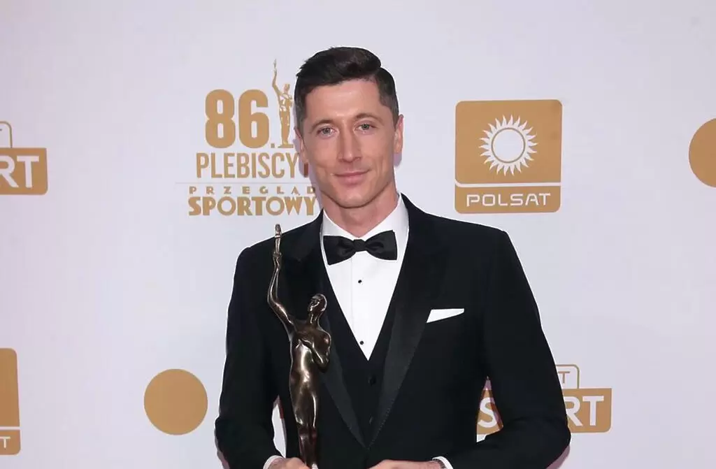 Левандовски счупи рекорд на Герд Мюлер, Байерн сравни свои играчи с Джордън и Пипън