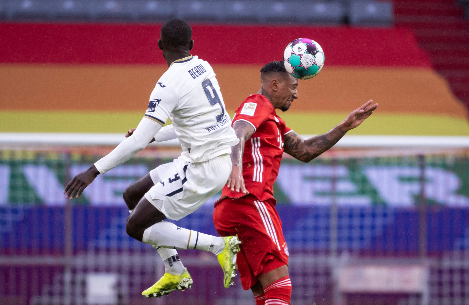 Байерн прегази Хофенхайм и изглежда недостижим на върха