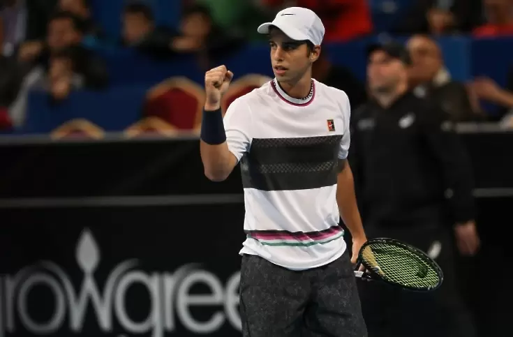 Великолепен Андреев победи №82 в света на ATP 250 турнира в Сингапур