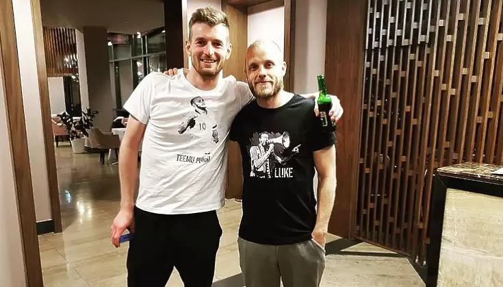 https://www.instagram.com/lhradecky