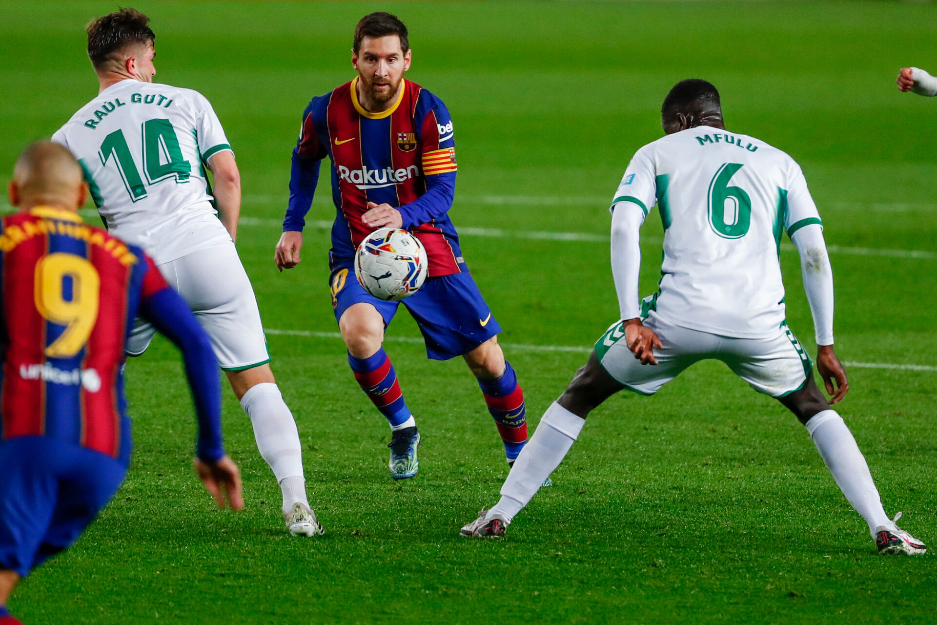 Барселона вече е на 5 точки от Атлетико и на 2 от Реал (ВИДЕО)