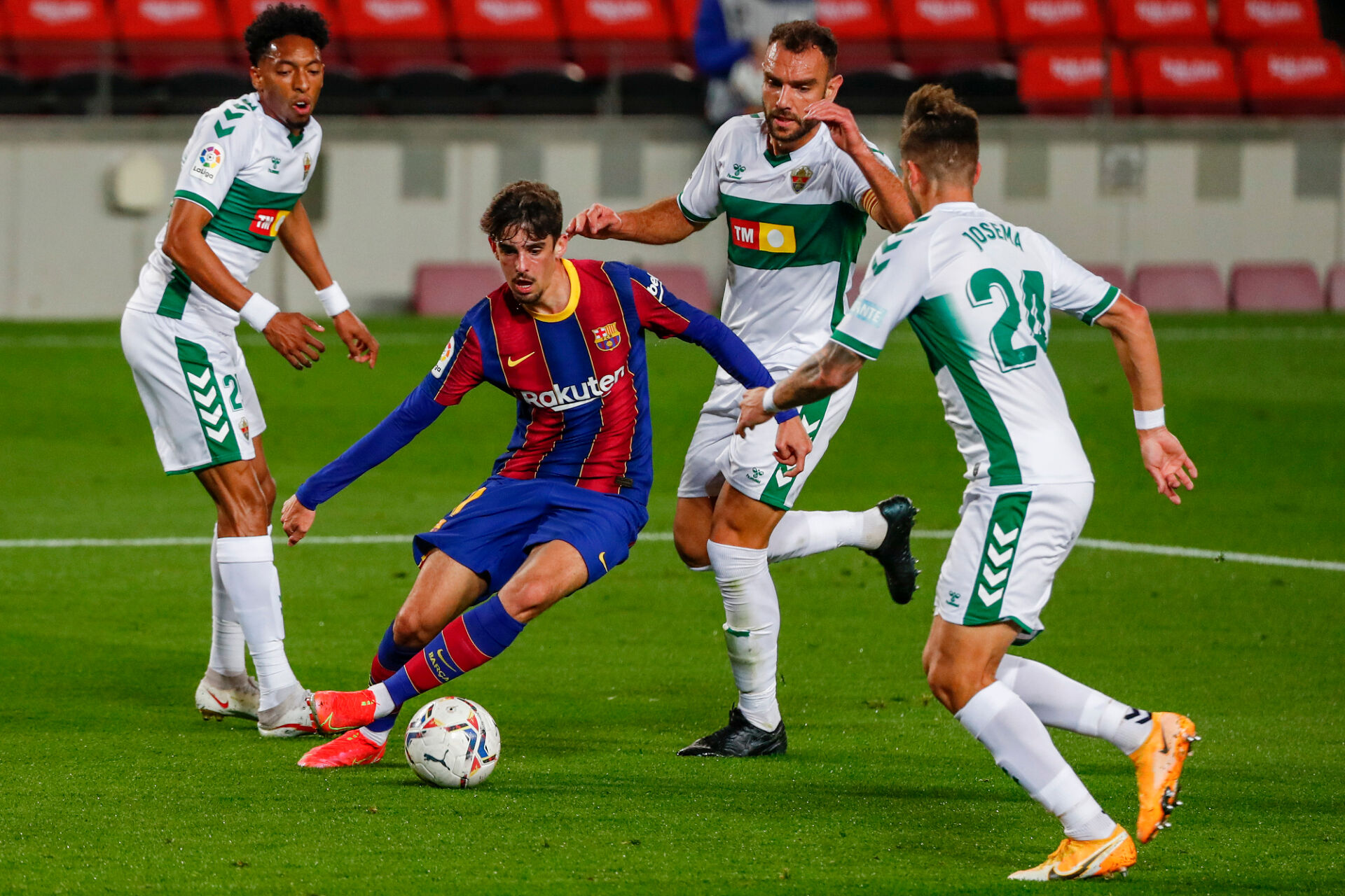 Барселона вече е на 5 точки от Атлетико и на 2 от Реал (ВИДЕО)