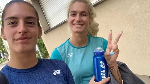 Страхотни сестри Стоеви сразиха водачките в схемата и се класираха за финал