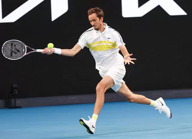 Медведев аут от Ротердам още на старта