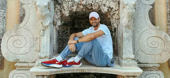 https://www.instagram.com/grigordimitrov