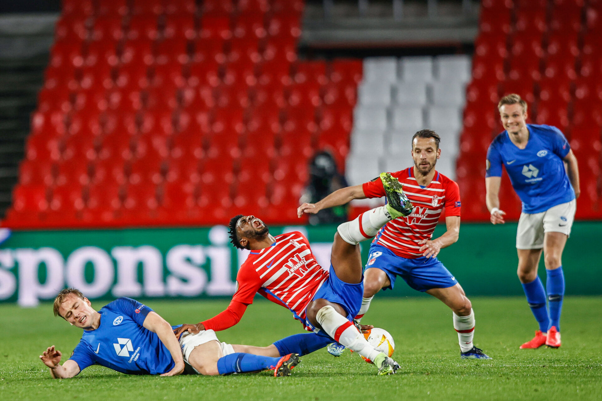 Гранада пречупи Мьолде и смело гледа към четвъртфиналите на ЛЕ