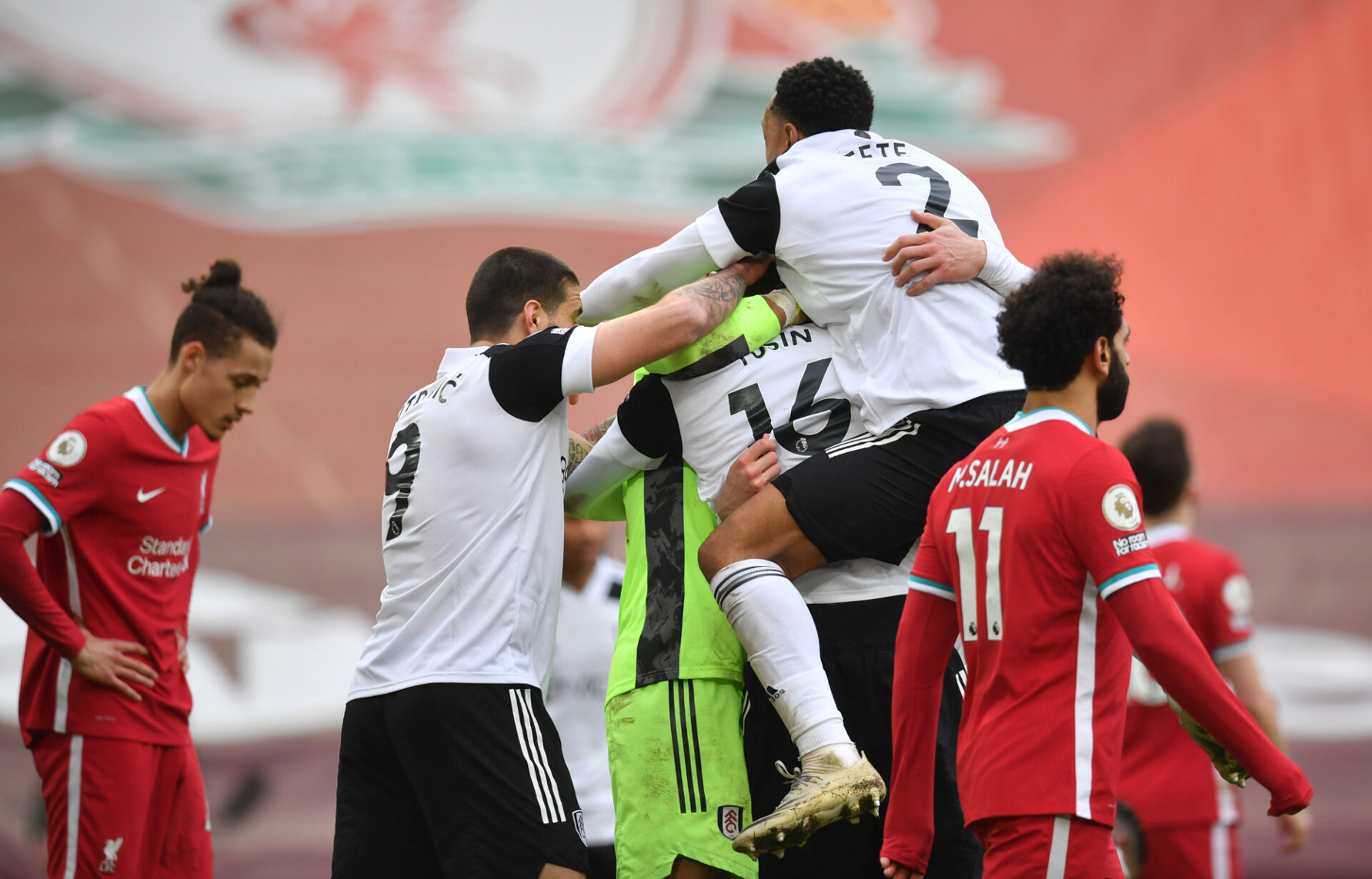 Кошмарът за Ливърпул няма край – шеста поредна загуба на ‘‘Анфийлд‘‘ (ВИДЕО)