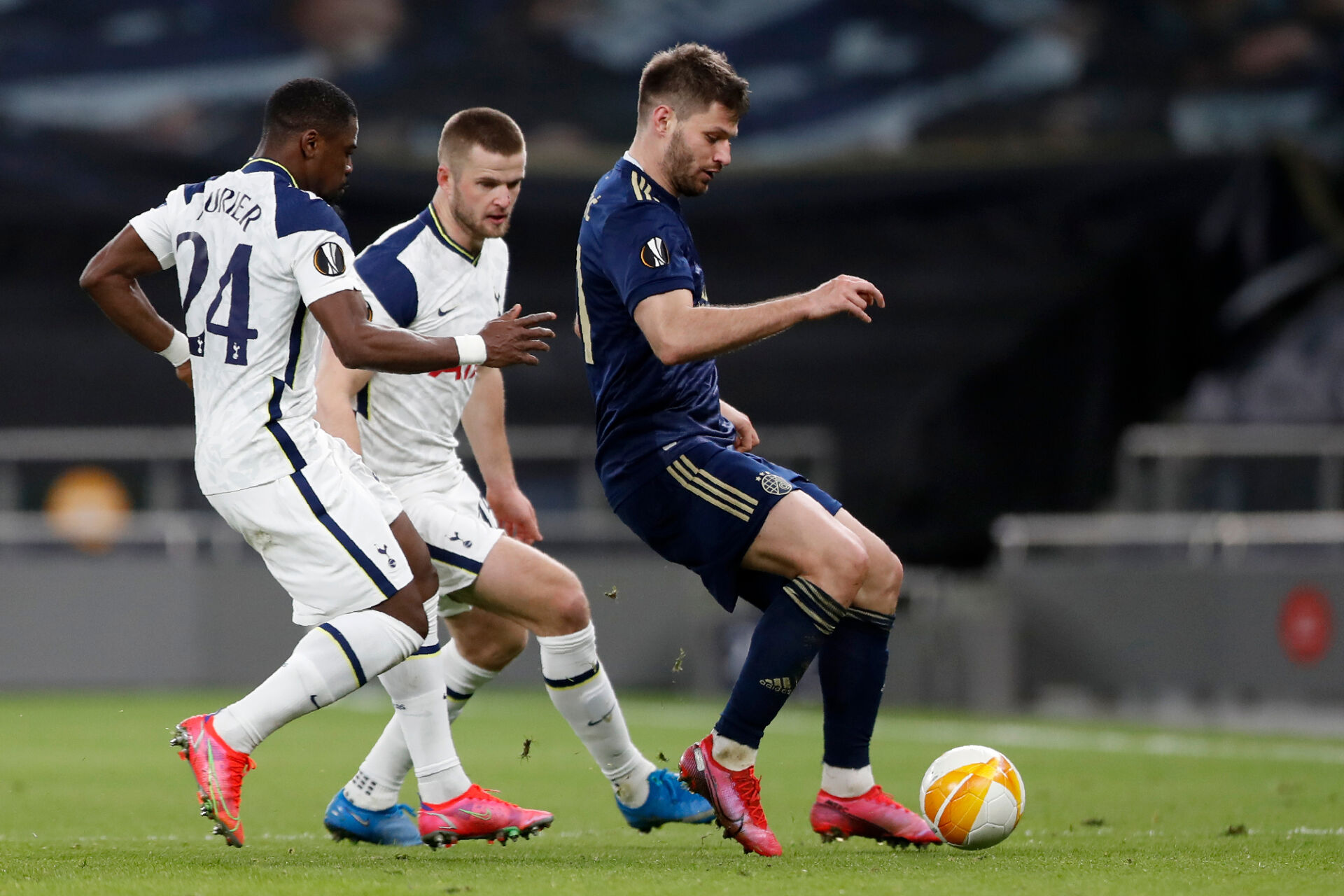 Два гола на Кейн донесоха успеха на Тотнъм срещу Динамо Загреб (ВИДЕО)