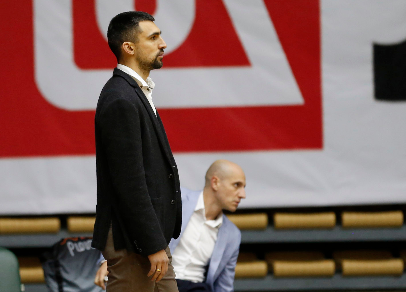 Левски Лукойл измъкна през иглени уши победата срещу Академик Пловдив