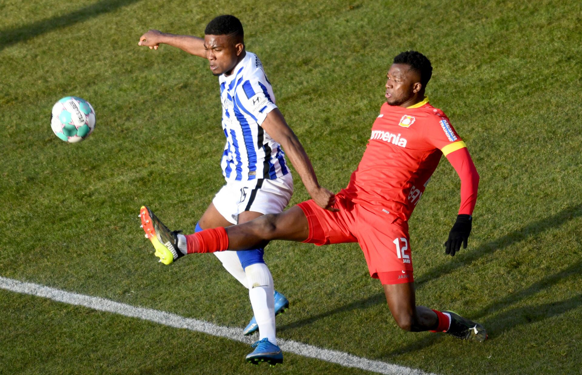 Херта разби Байер за едно полувреме и се изстреля от зоната на изпадащите (ВИДЕО)