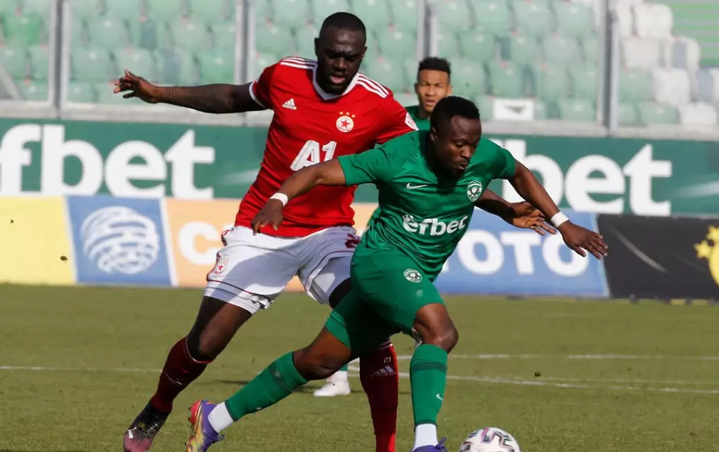 Антон Узунов