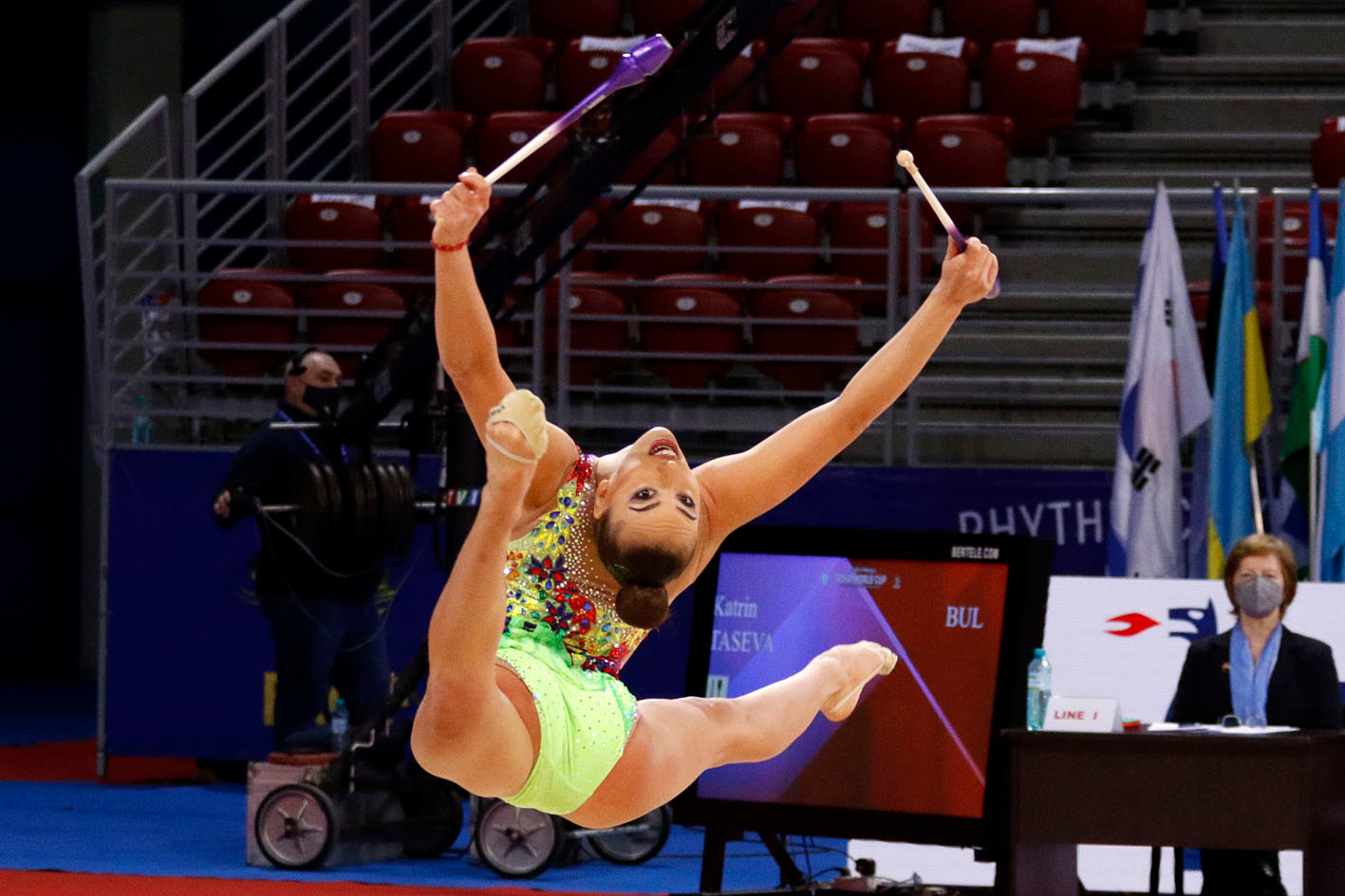 Боряна Калейн на позиция за сребро в многобоя след първите два потока на СК София - Художествена гимнастика