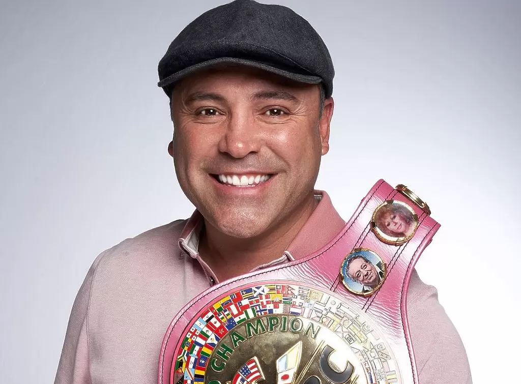 instagram.com/oscardelahoya