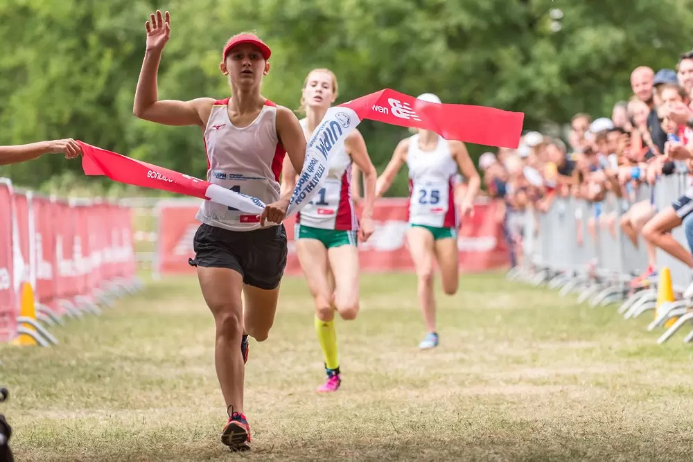 СНИМКИ: БФМодерен петобой