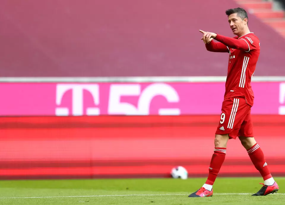 Левандовски ще опита да форсира възстановяването си, иска да играе след две седмици