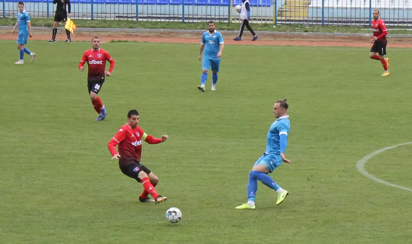 Спортист Своге изпусна да победи Струмска слава