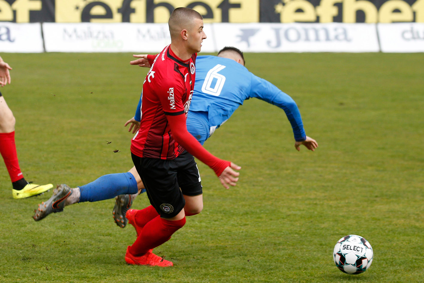 Късни голове донесоха победата на Монтана над Локо Сф