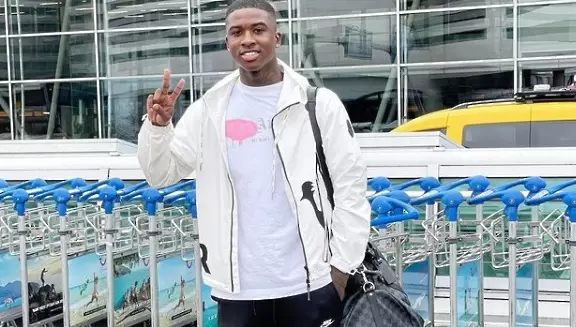 Найджъл Робърта излетя в преследване на американската мечта