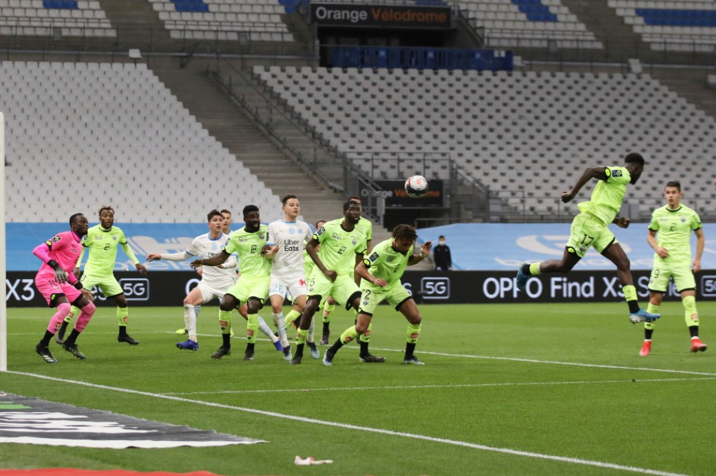 Марсилия нанесе 11-та поредна загуба на Дижон