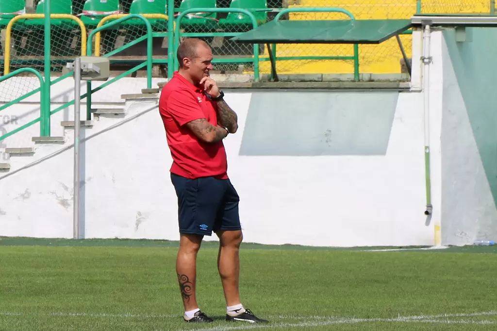 Уорън Фийни преди дербито с Локо Сф: Срещат се два отбора, които играят открит и комбинативен футбол