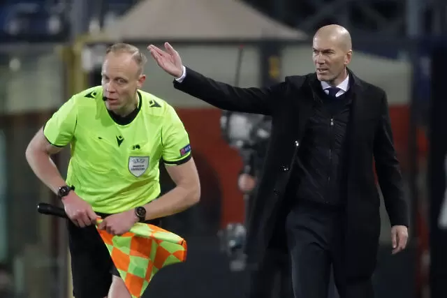 Мендиета защити Зинедин Зидан