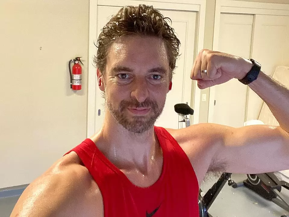 Легендарният Пау Гасол се завърна в мач от Евролигата