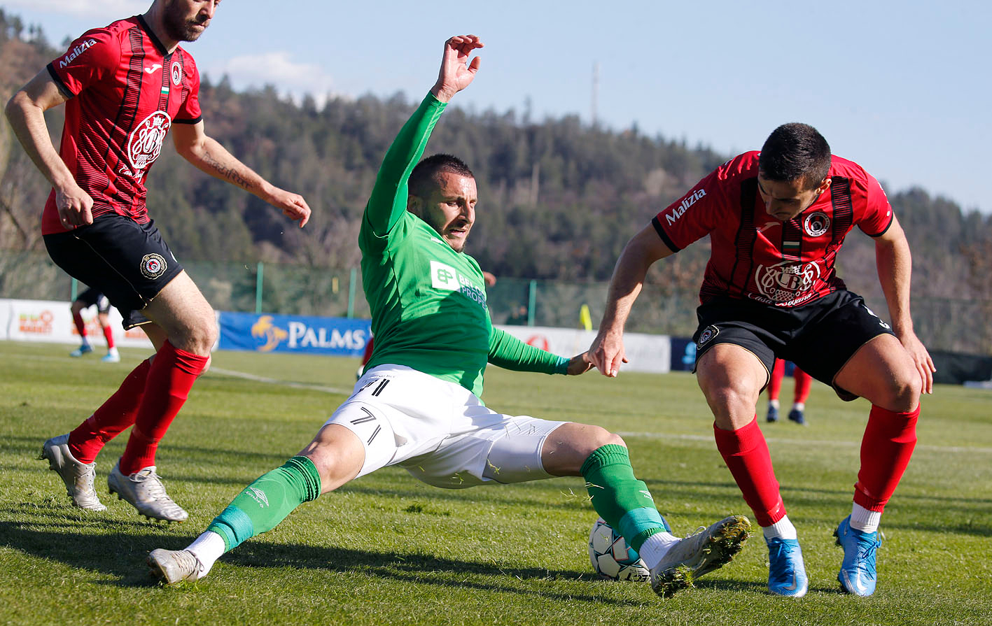 Категоричен успех за Пирин в двубоя за първото място във Втора лига